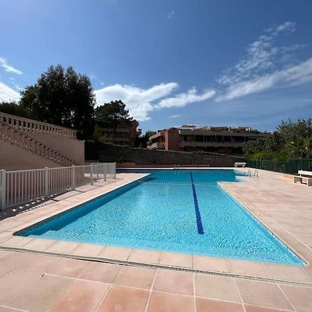 Appartement Avec Jardin Au Coeur De Saint-Tropez. Exteriör bild